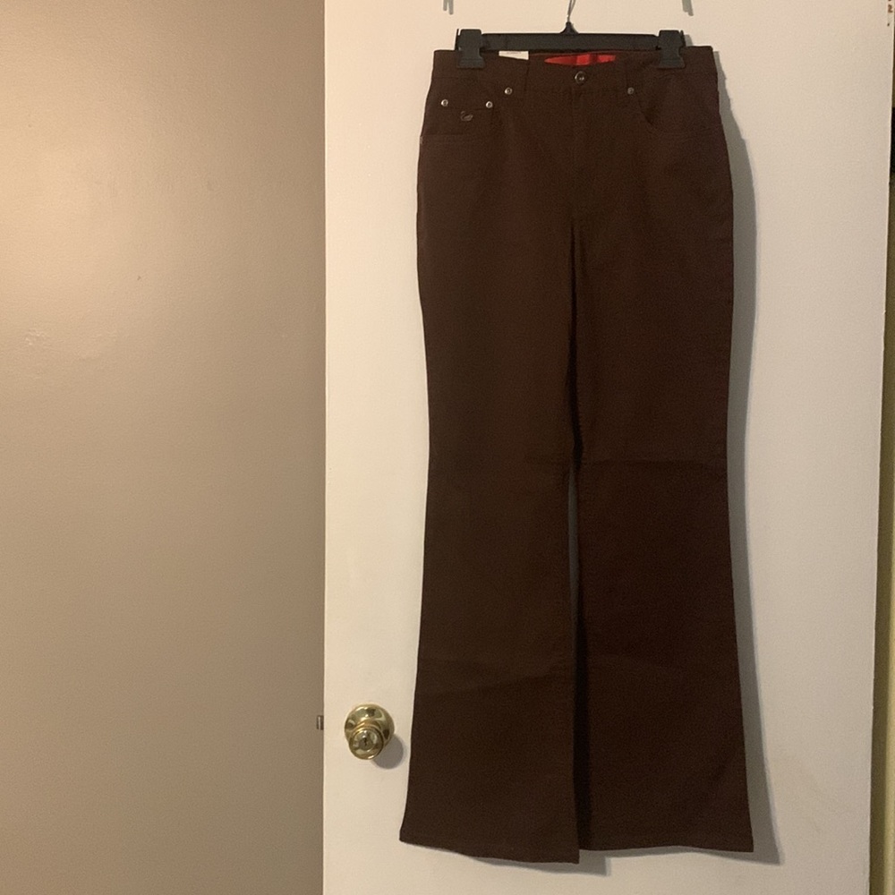 Gloria Vanderbilt Chocolate Brown Gisselle Bootleg Jeans- size 6
